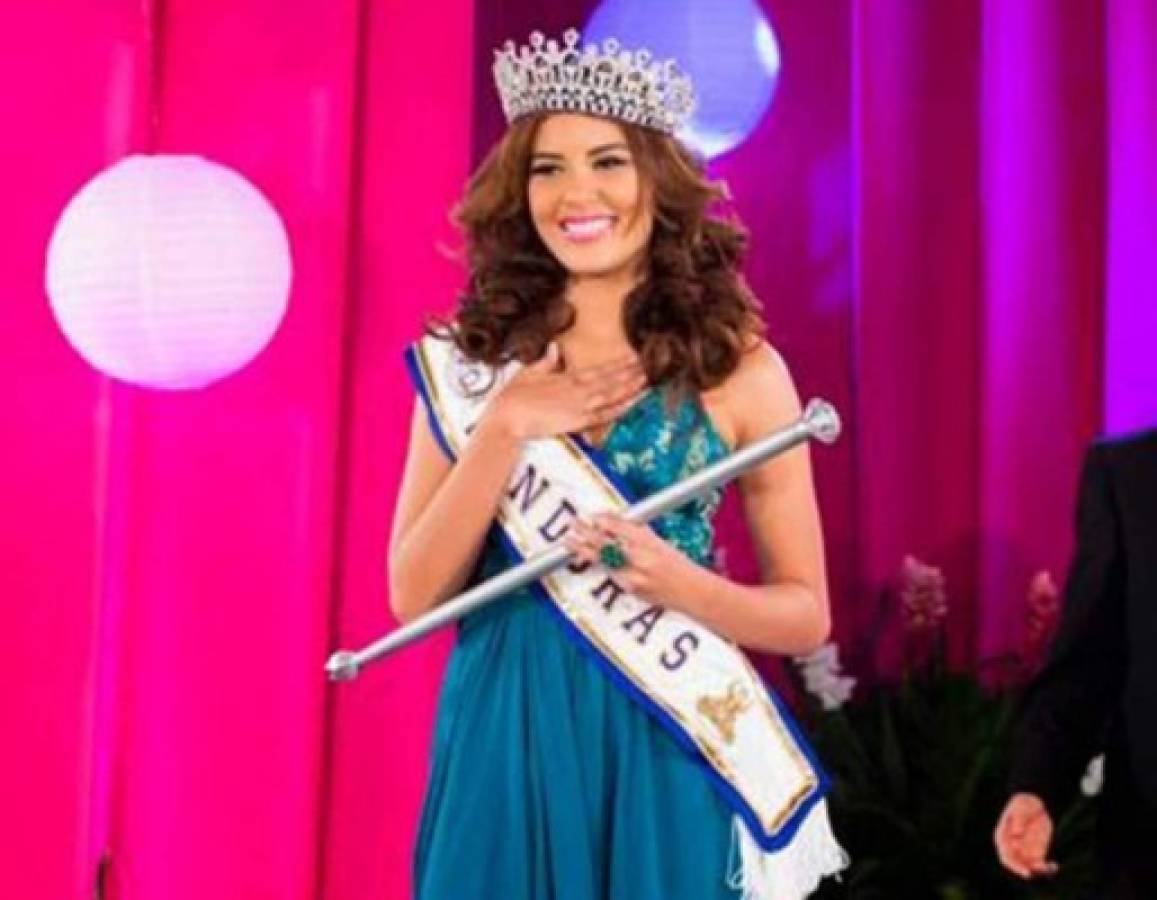 María José Alvarado cuando fue coronada como Miss Honduras Mundo.