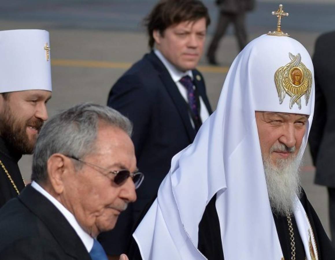 Papa y patriarca ruso lanzan inédito llamado a unidad y protección de cristianos