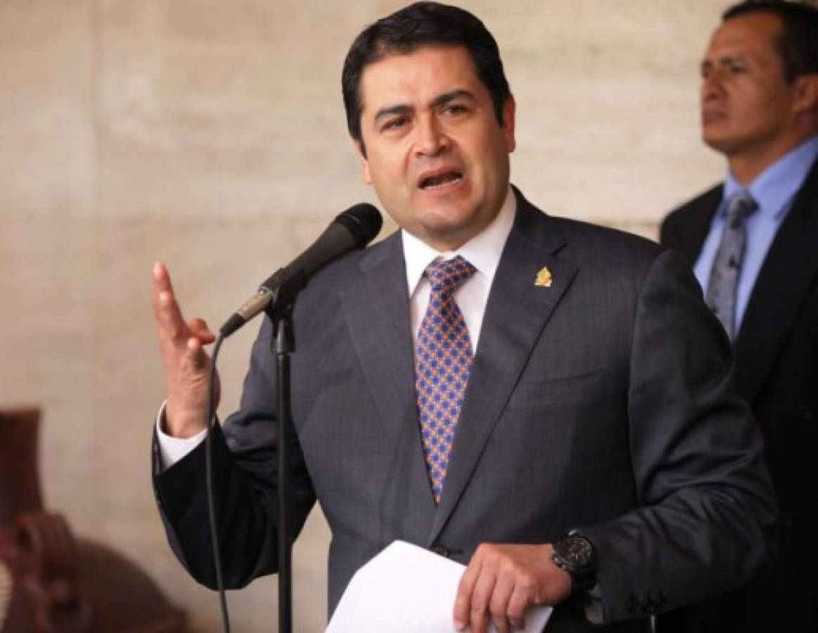Presidente Juan Orlando Hernández lamenta accidente en carretera al sur y ordena atender a los afectados   