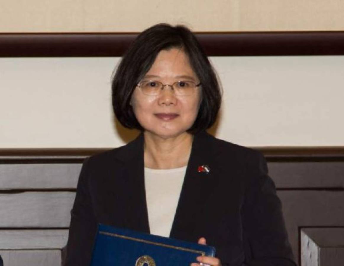 Tsai Ing-wen trae delegación de alto nivel