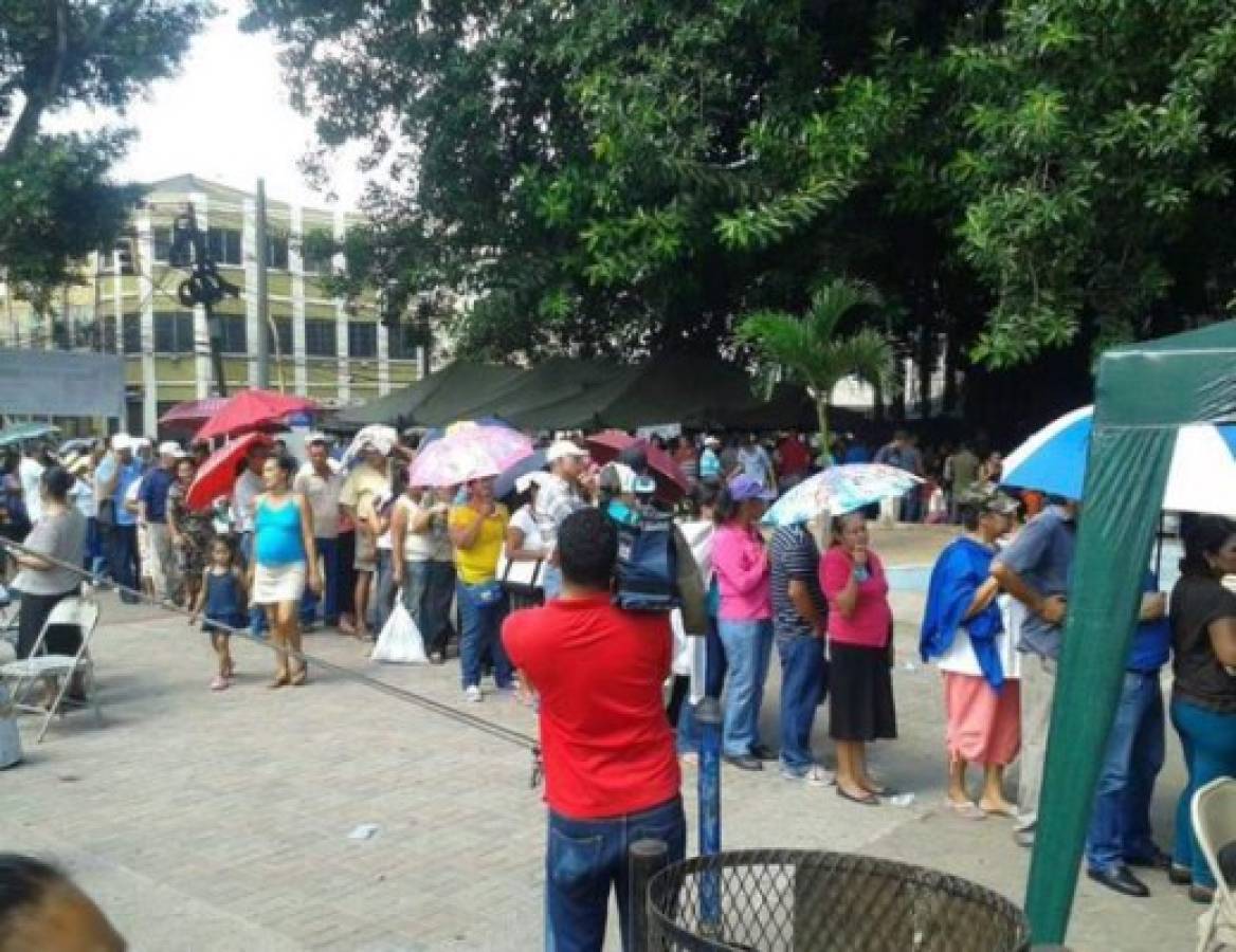 FF AA realizan brigada médica en Parque Central