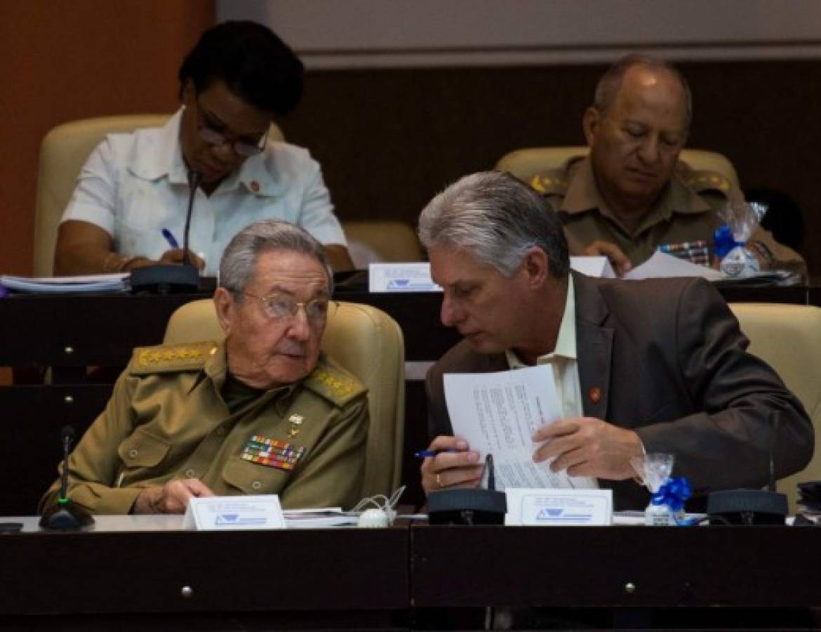 Raúl Castro confirma que extenderá su mandato hasta abril de 2018
