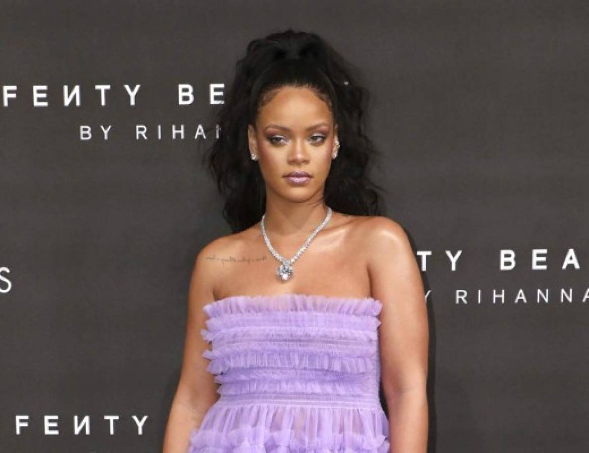 Snapchat es fuertemente criticado por anuncio sobre 'abofetear a Rihanna'