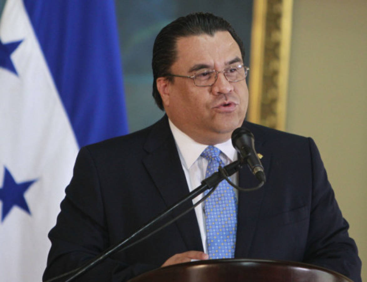 Honduras investigará escándalo en embajada en Colombia
