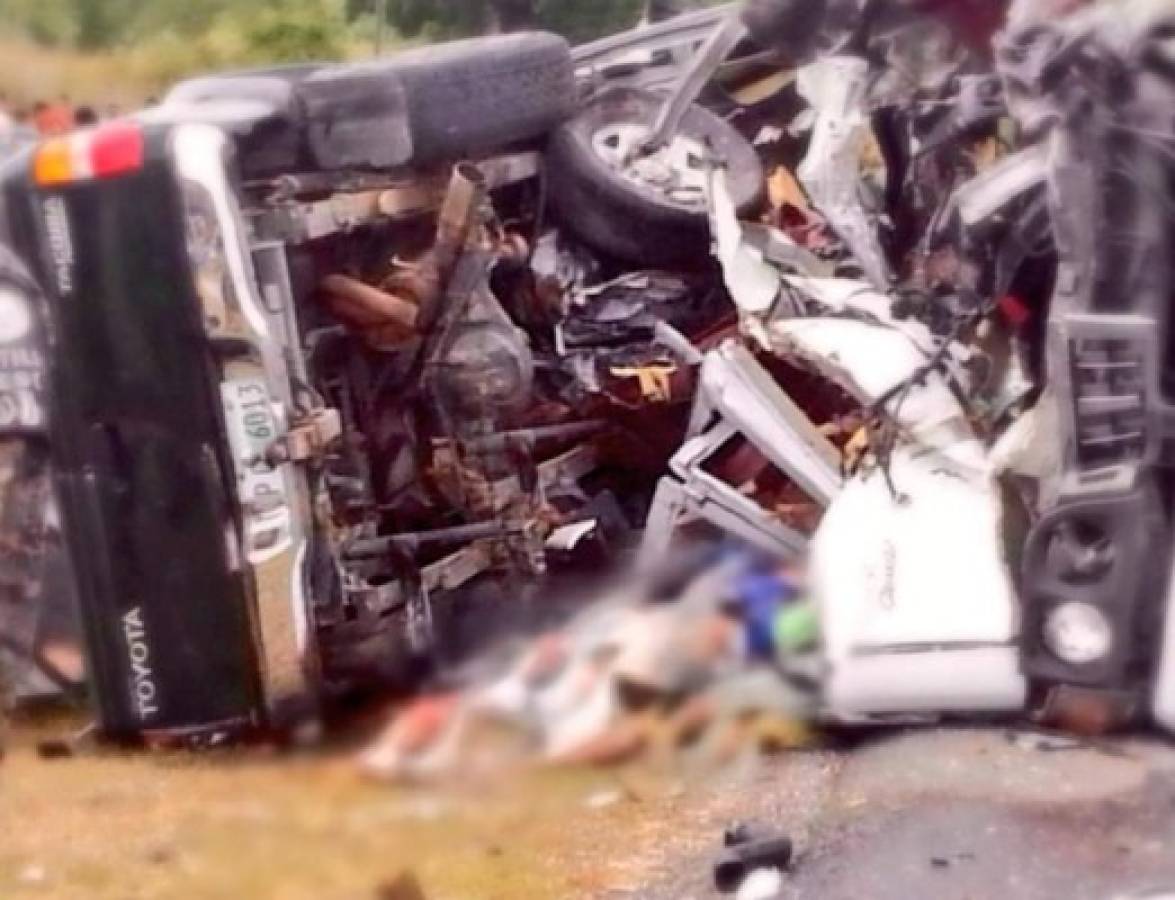 Once muertos deja accidente vial en carretera del norte de Honduras