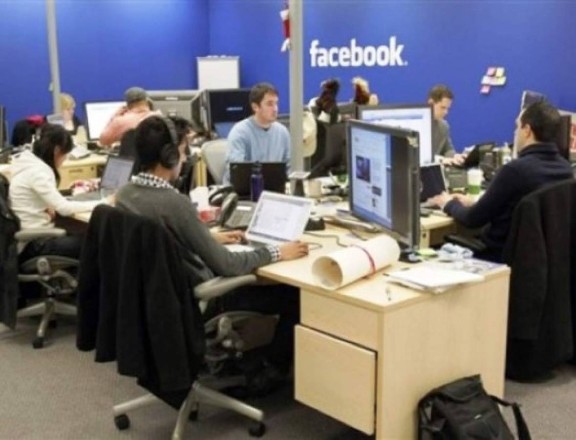 Empleados revelán cómo es trabajar en Facebook