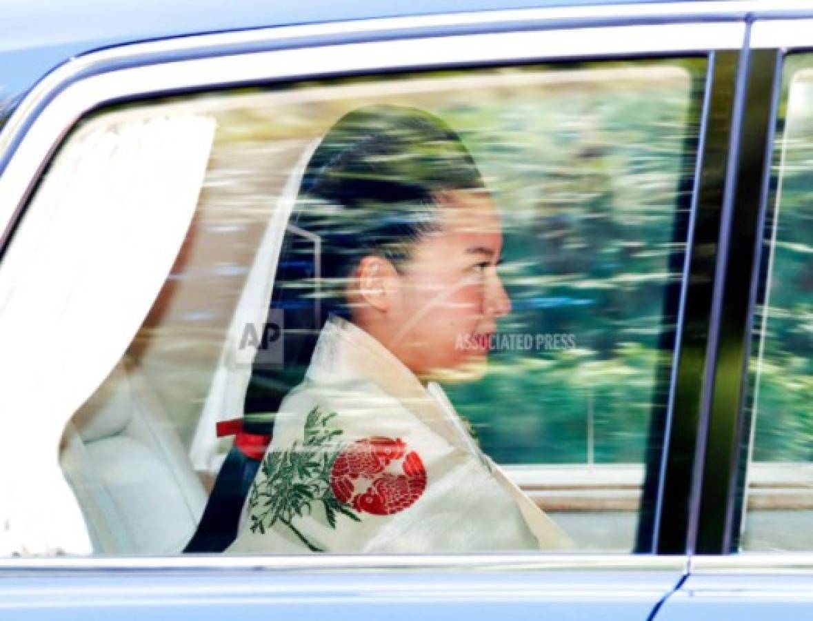 Princesa japonesa se casa con plebeyo y pierde su título