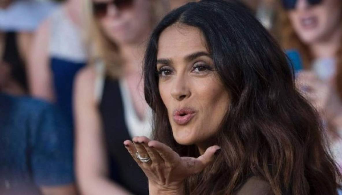 'Prefiero morir en casa', el calvario de Salma Hayek tras complicarse por el covid-19