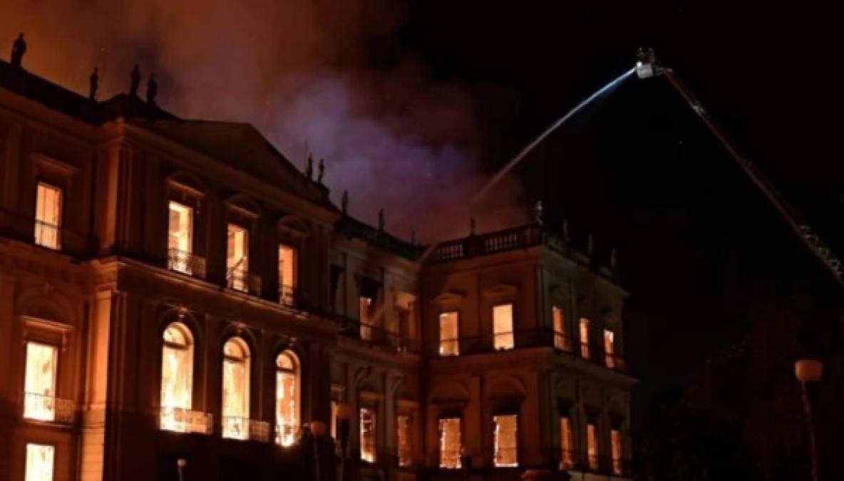 FOTOS: Tesoros del patrimonio mundial que han sido consumidos por las llamas