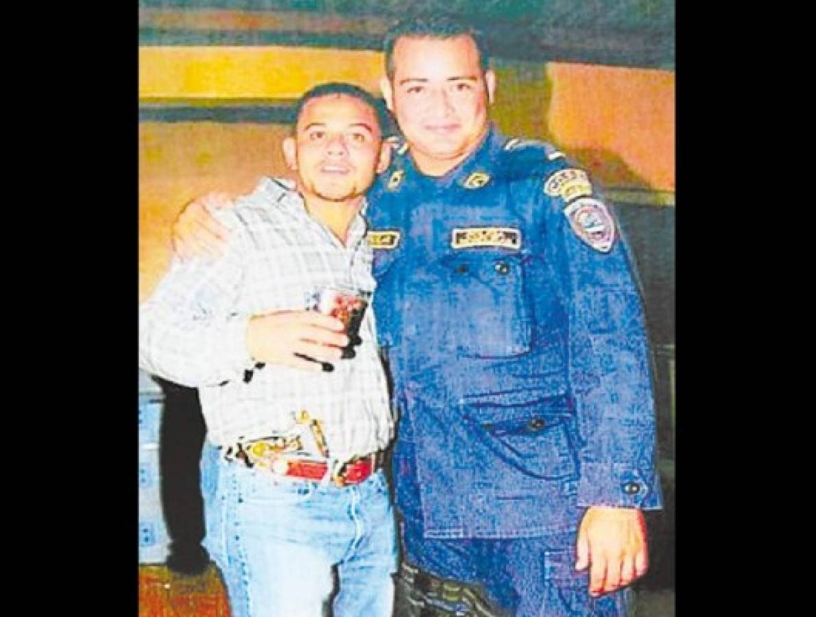 Policía en foto con José Valle fue separado