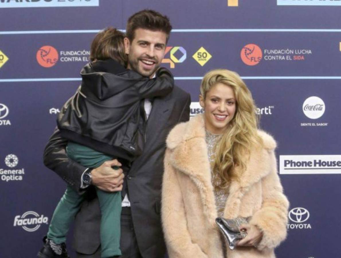 Piqué calla rumores de supuesta separación con Shakira