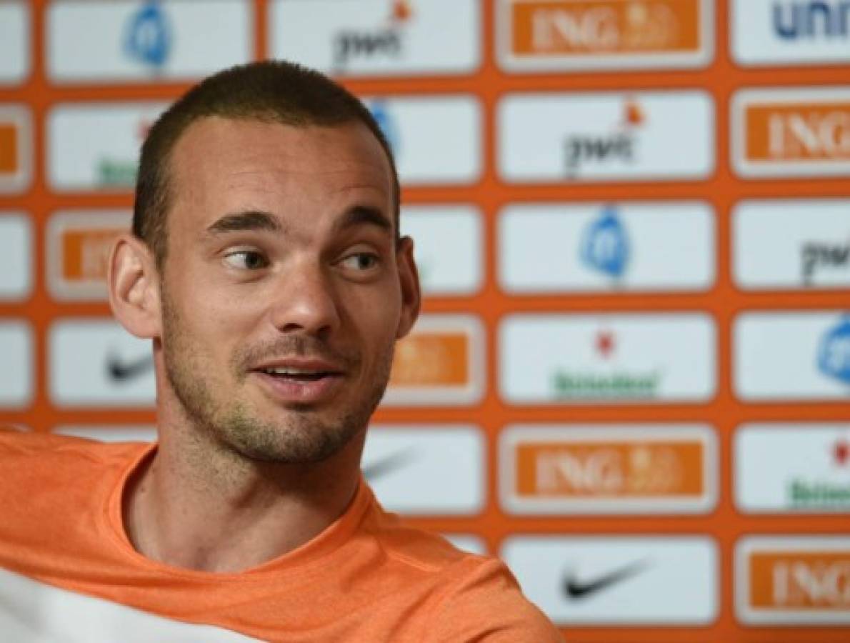 Sneijder: 'Costa Rica es un país de Sudamérica'