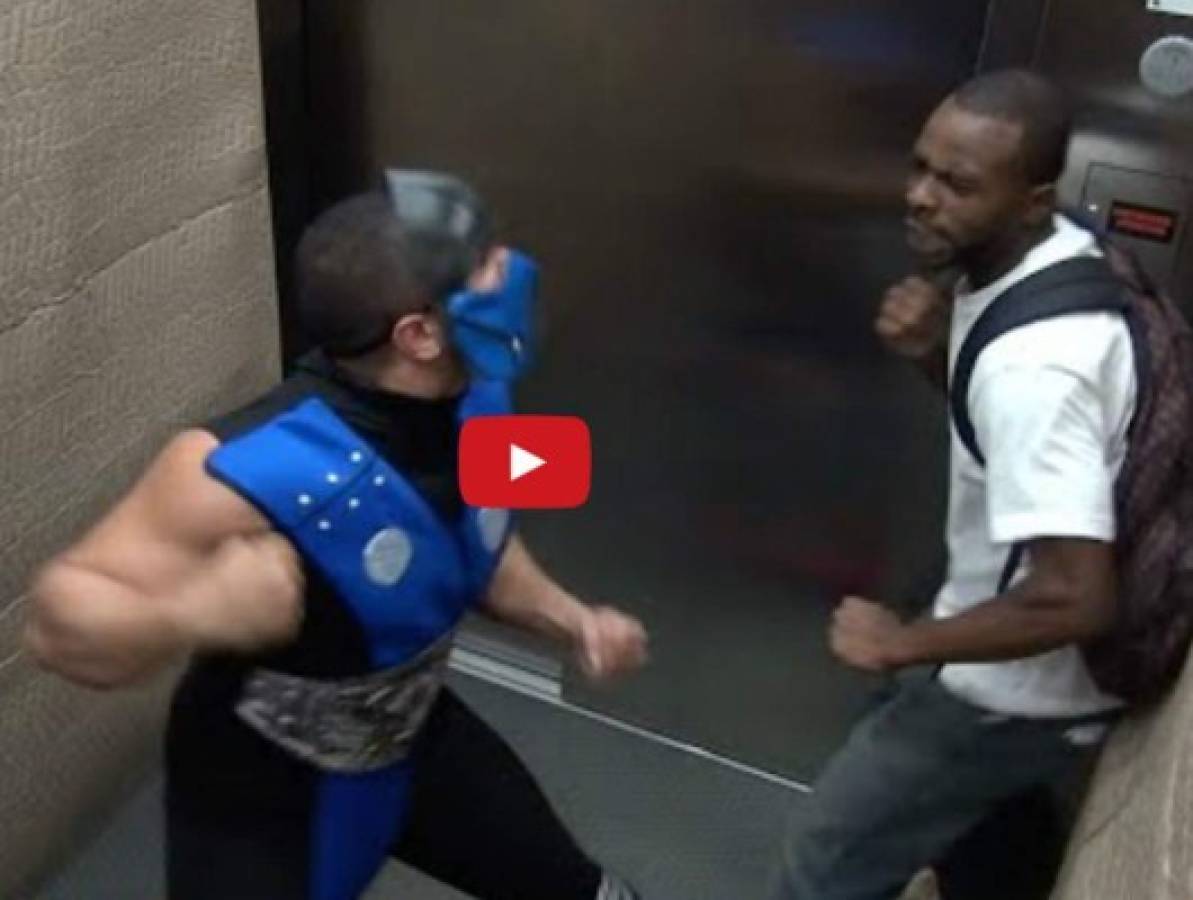 VIDEO: Personaje de Mortal Kombat ataca en ascensor