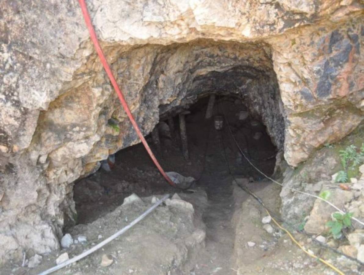 Bomberos alerta de 'supuesto derrumbe' en mina de Choluteca