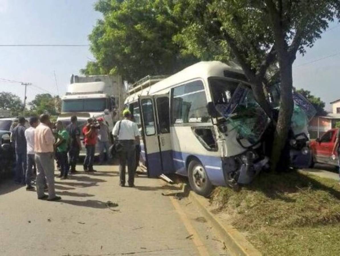 Doce heridos en accidente de rapidito en San Pedro Sula