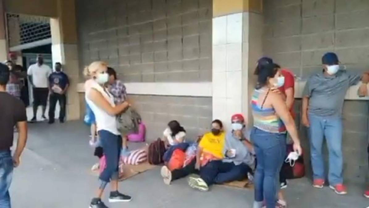 Las dolorosas imágenes de una nueva caravana de migrantes hondureños