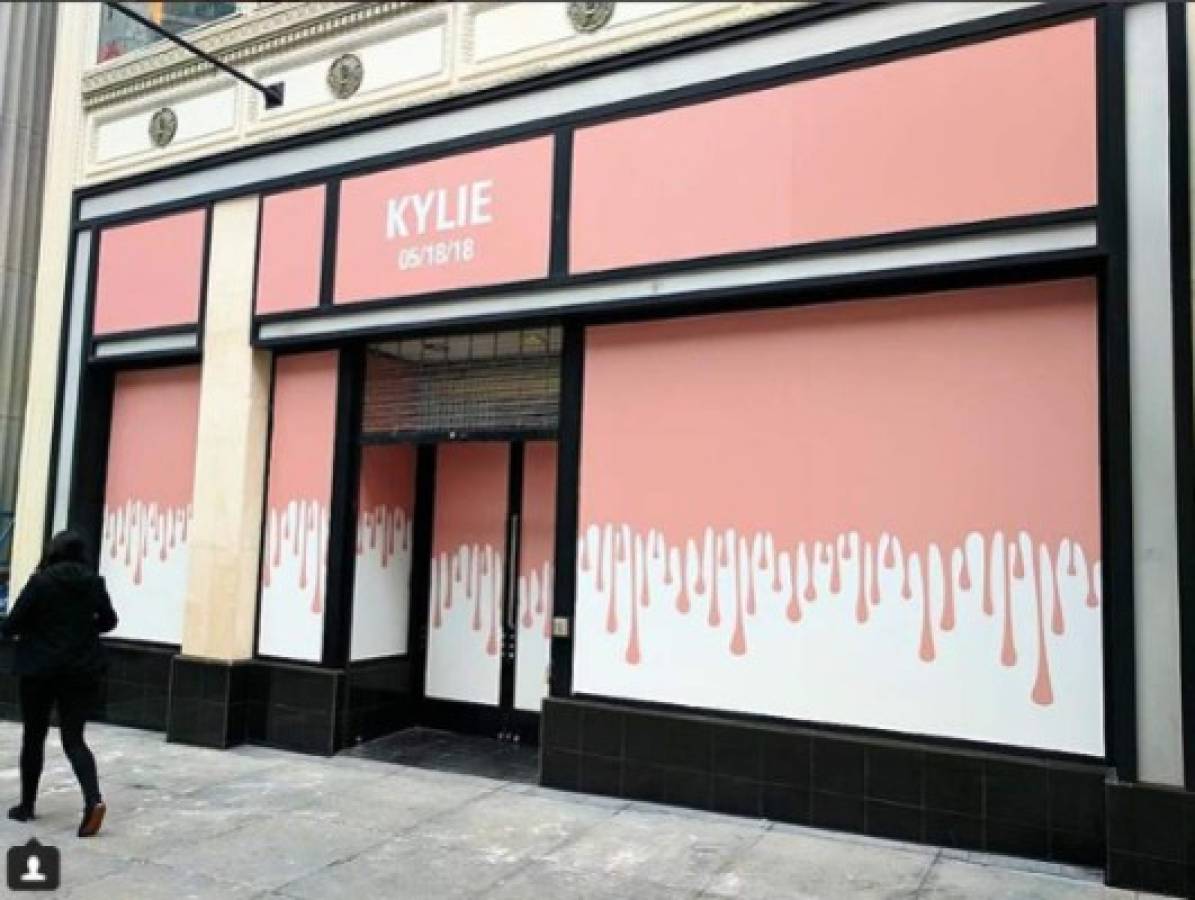 Kylie Jenner anuncia apertura de nueva tienda de cosméticos en San Francisco