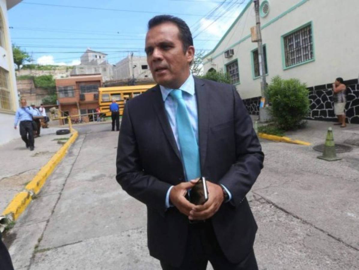 Periodista Henry Gómez es condenado a cuatro años y medio de cárcel