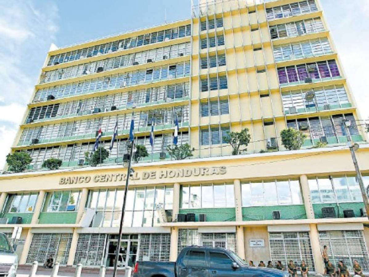 Banco Central tiene los asesores mejor pagados de Honduras