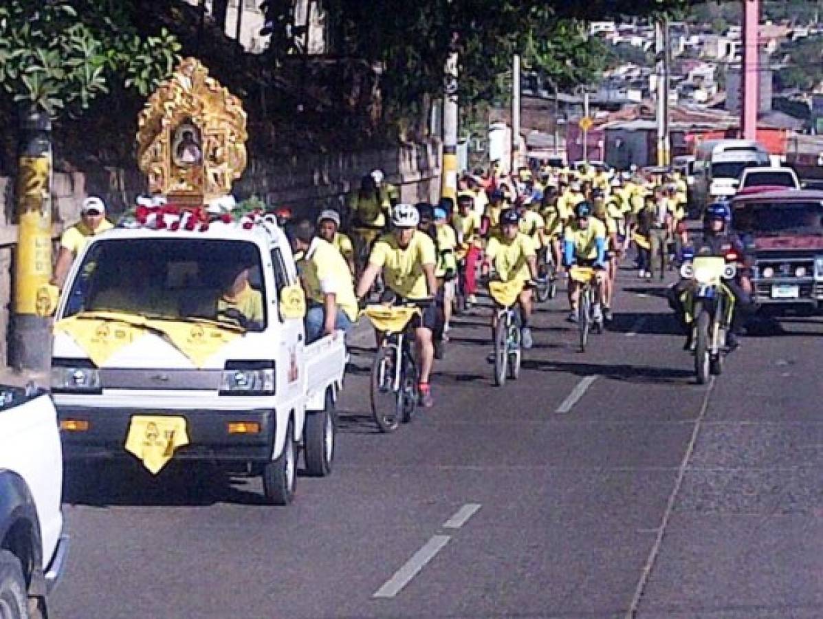 Hondureños pedalean impulsados por el amor a la Virgen de Suyapa