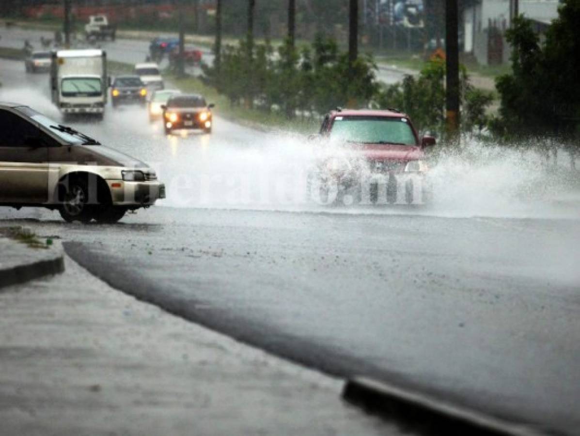 Honduras se prepara para recibir la primera depresión tropical del 2017