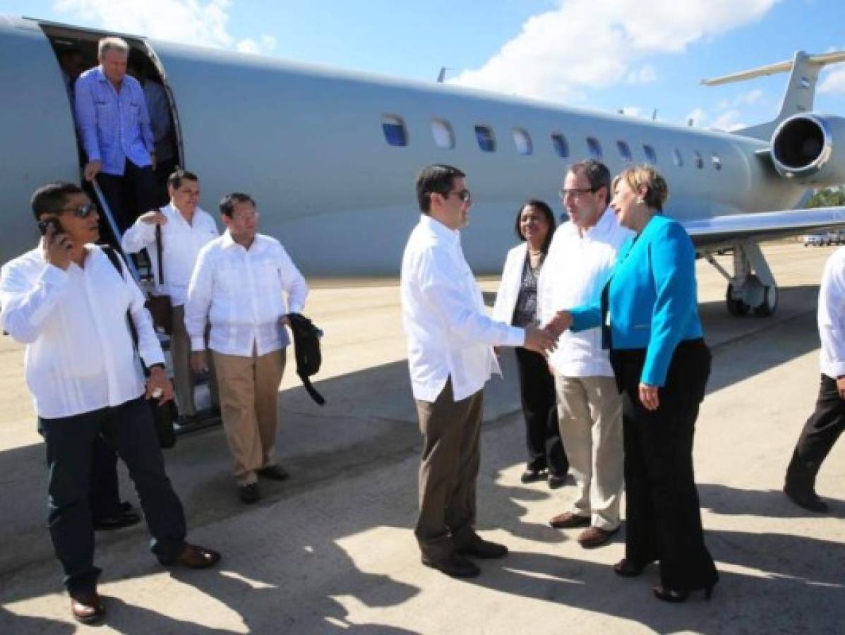 Presidente de Honduras aboga por orden de captura centroamericana