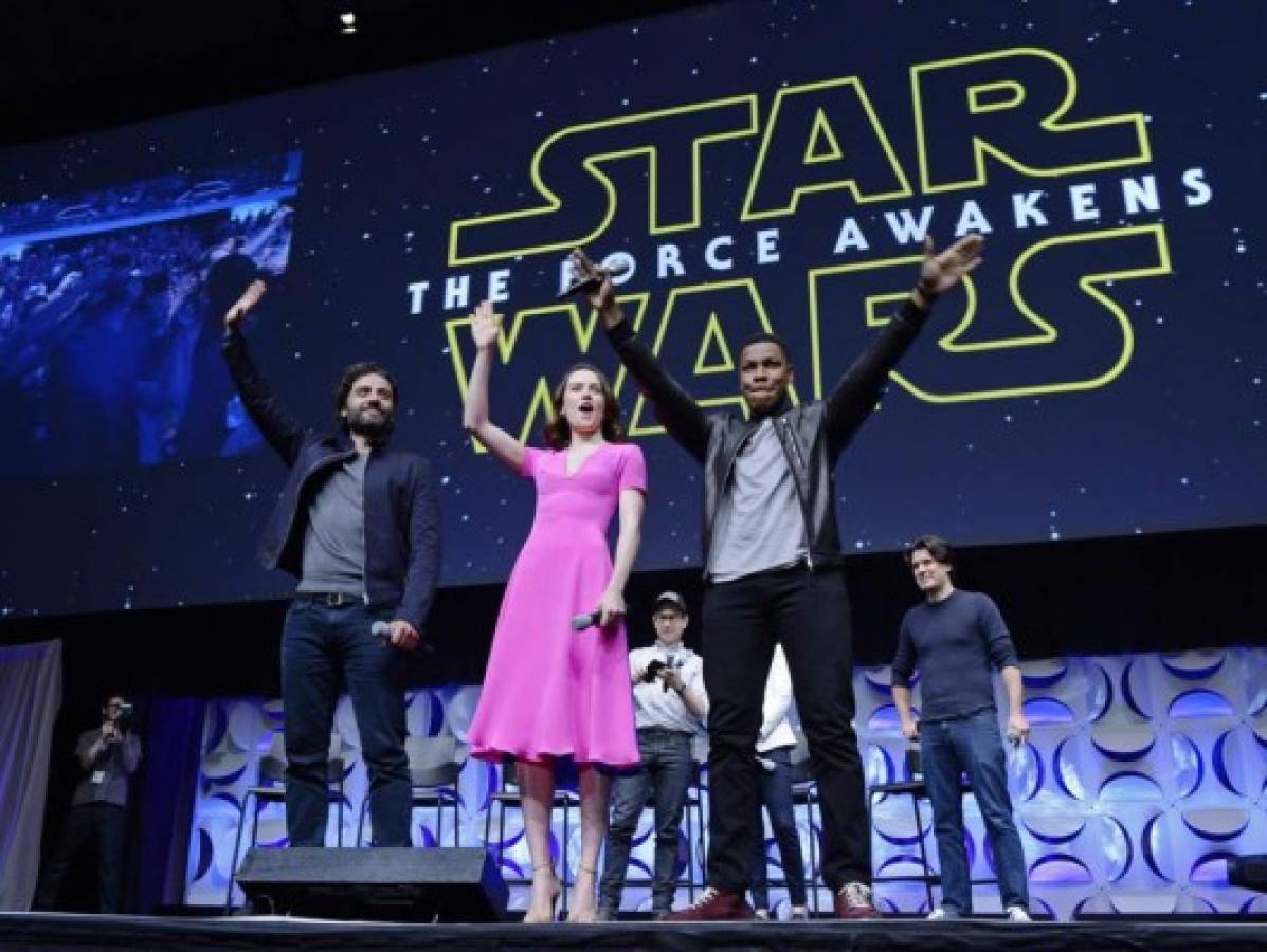 Locura desata nuevo trailer de 'Star Wars: The Force Awankens'