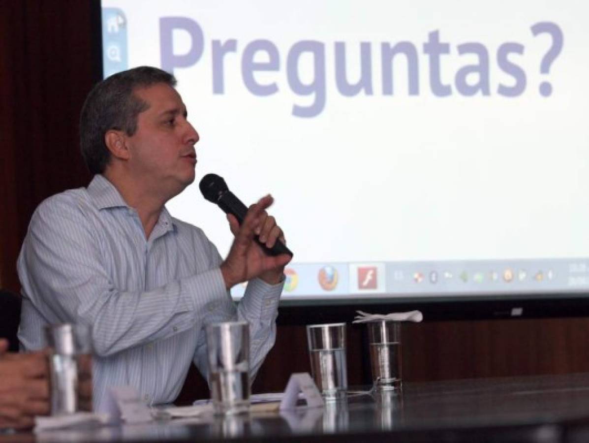 Policía de Honduras ofrece un millón de lempiras por exdirector del IHSS