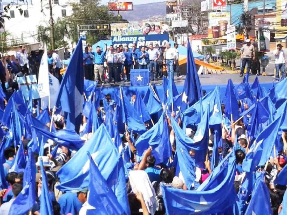 Hondureños marchan en apoyo a JOH