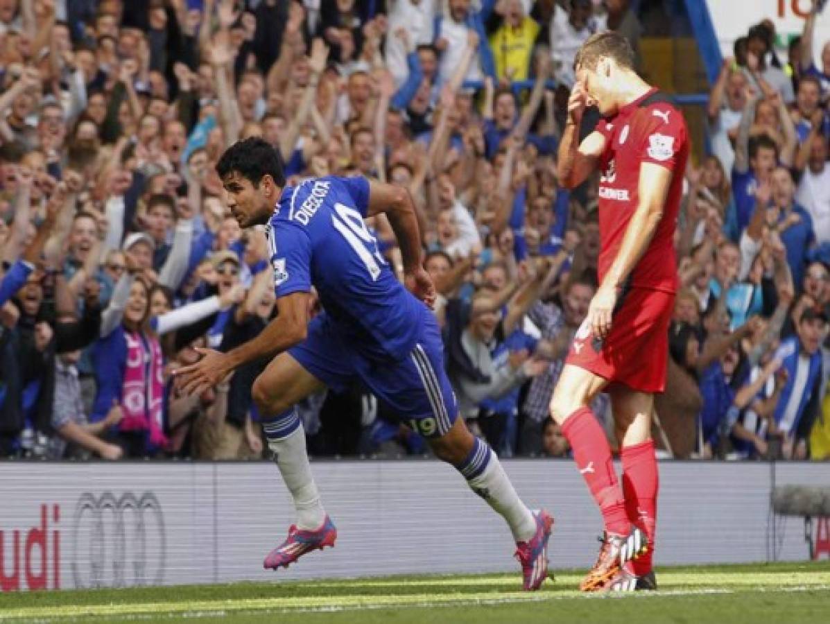 Man City cae, Chelsea golea y es líder