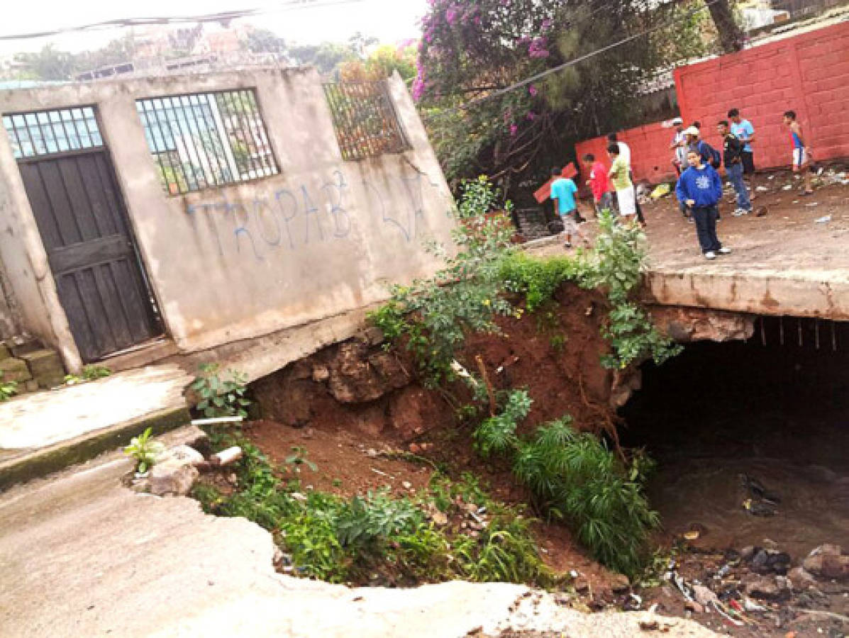 Lluvias causan desastres en barrios y colonias de la capital de Honduras