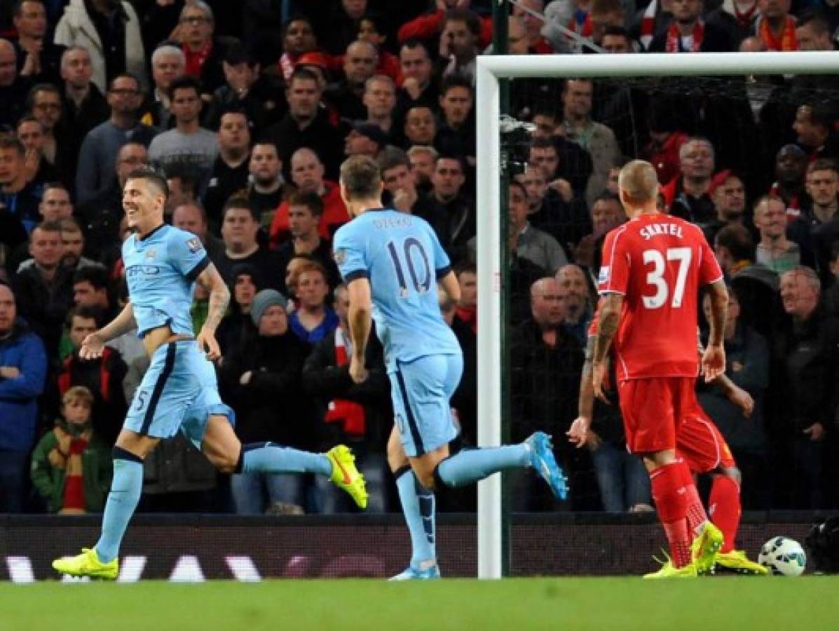 Manchester City derrota con solvencia a Liverpool   