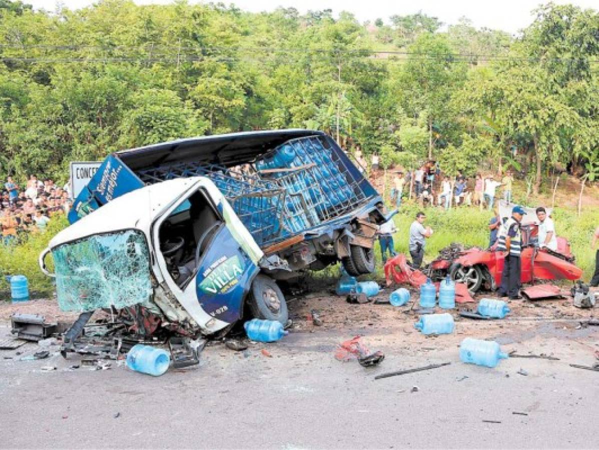 Cinco muertos deja brutal choque en carretera del norte de Honduras