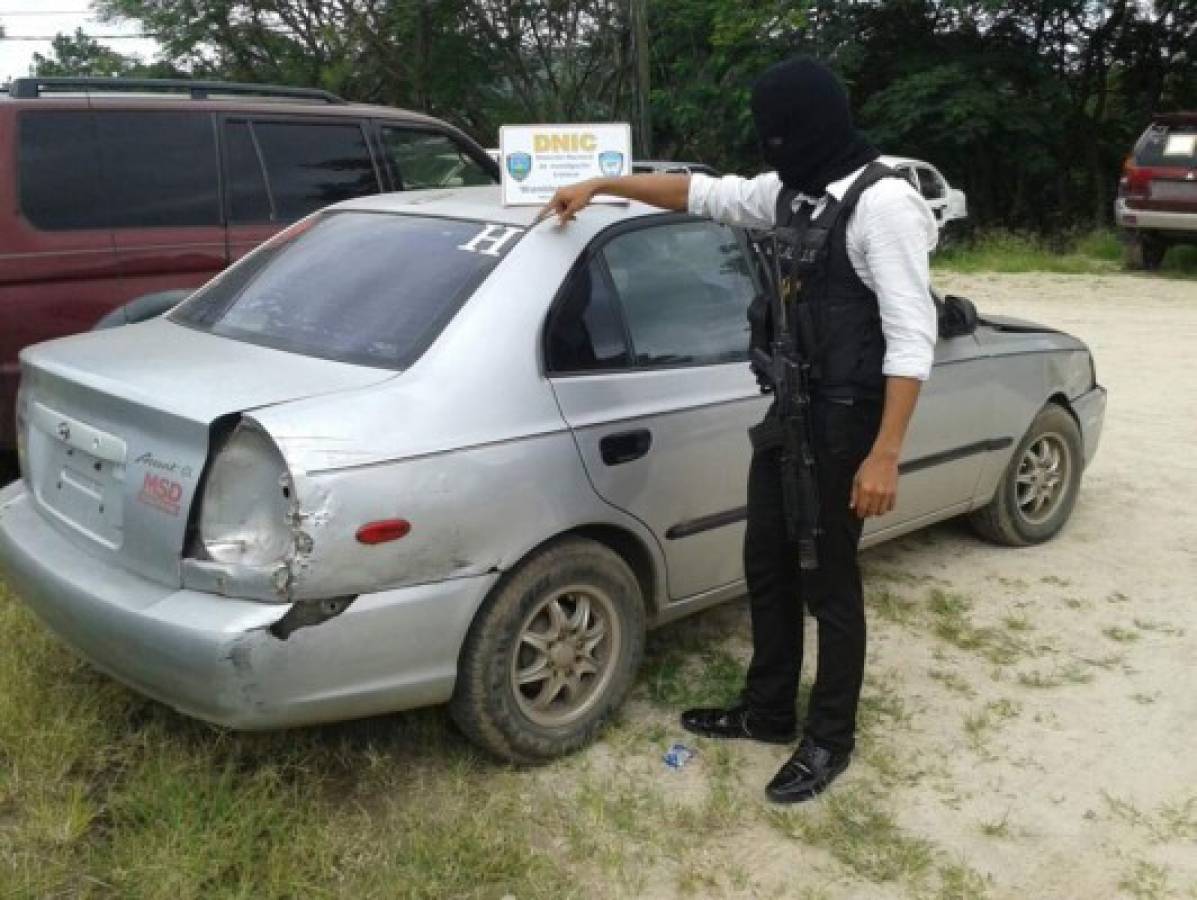 Decomisan vehículo usado en crimen contra conductor de 'rapidito'