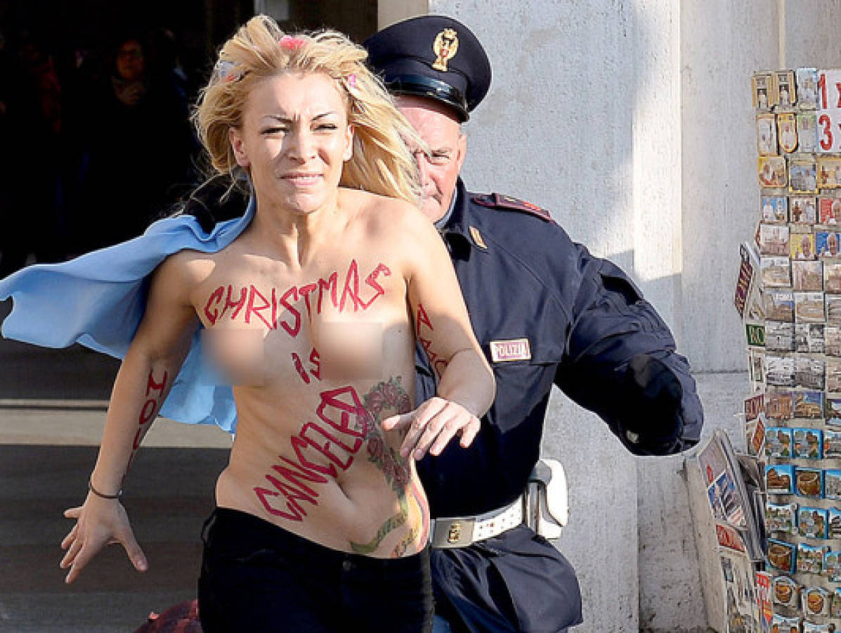 Activista de Femen se desnuda en el Vaticano