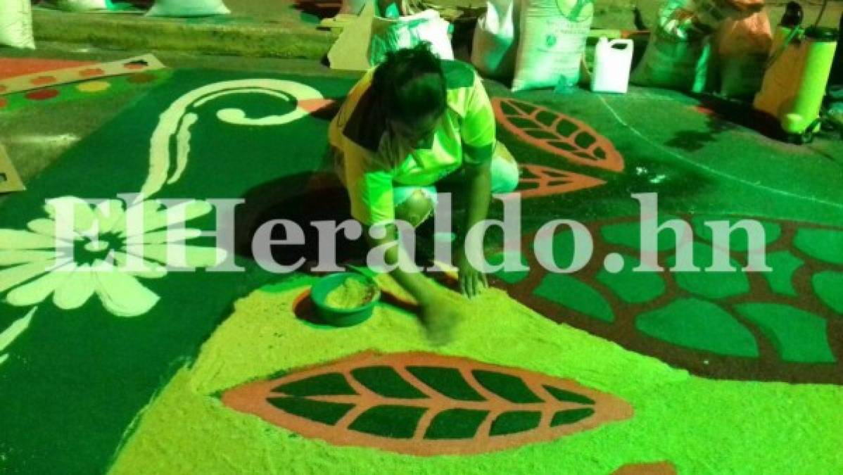 Semana Santa: Arte y tradición en alfombras religiosas en la capital