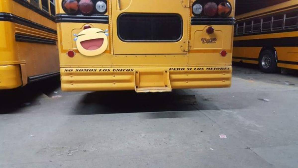 FOTOS: Los mensajes y frases más divertidos que conductores colocan en sus autos