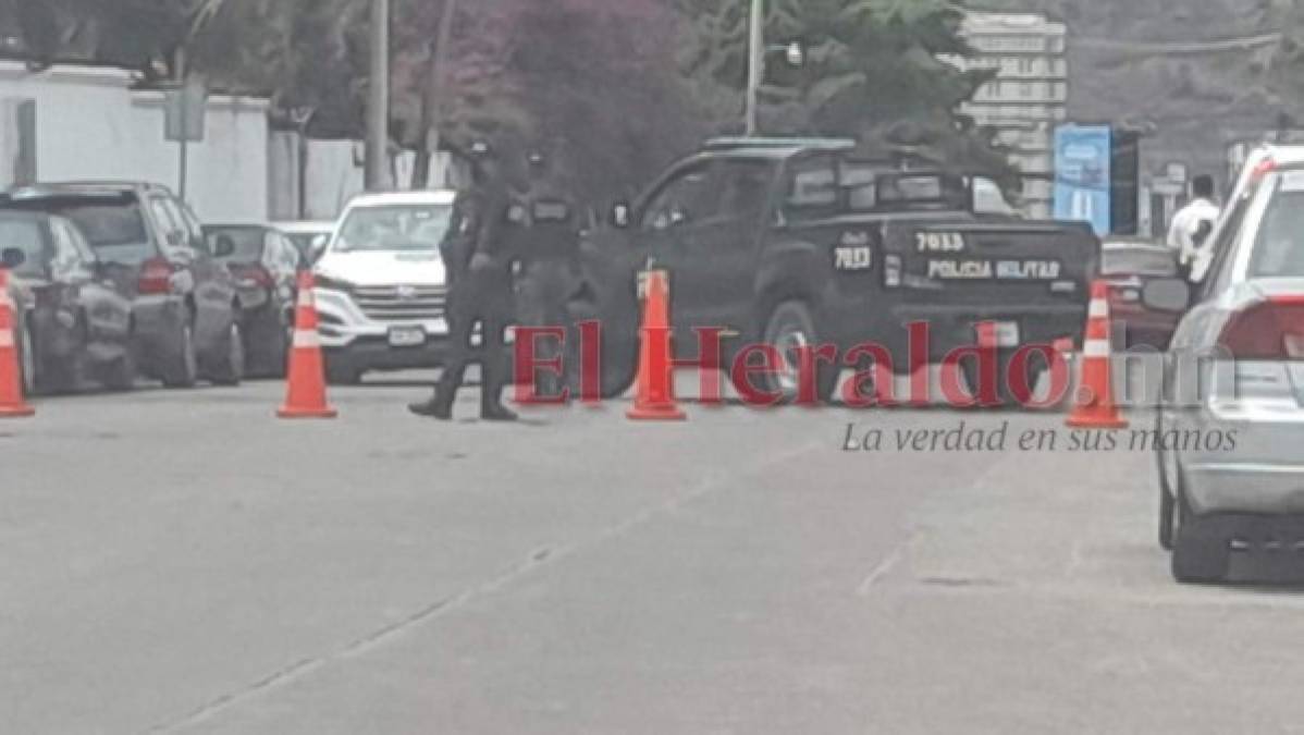 Calles cerradas y tensión dejó falsa alarma de bomba en la Embajada de EEUU