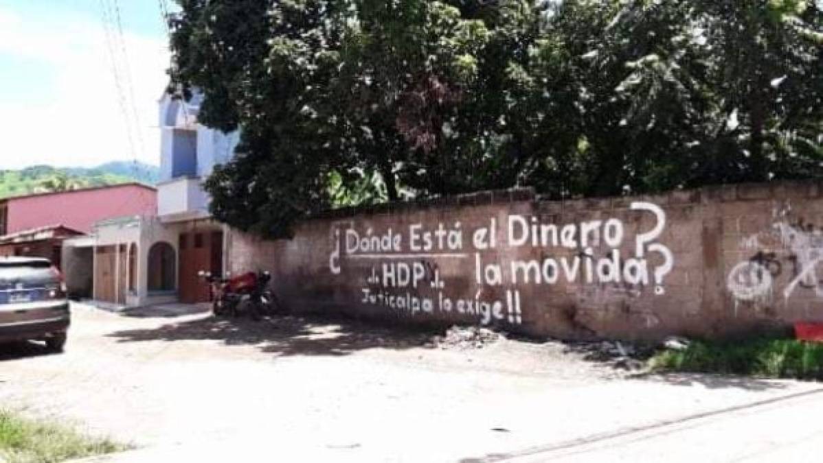 FOTOS: Se expande por toda Honduras la pregunta '¿Dónde está el dinero?'