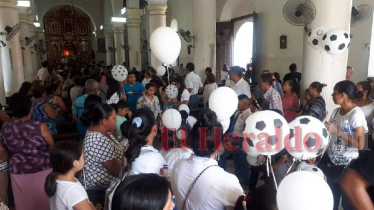 FOTOS: Doloroso entierro de nieto del exdiputado Carlos Interiano que murió de dengue grave