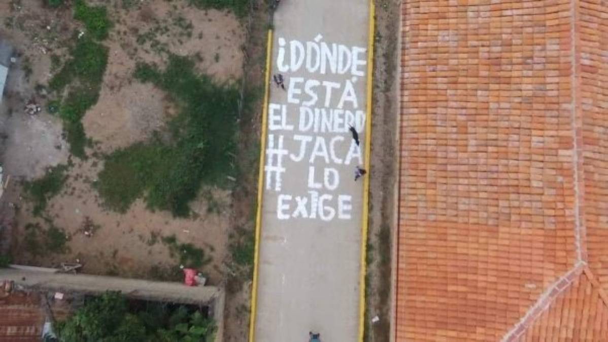 FOTOS: Se expande por toda Honduras la pregunta '¿Dónde está el dinero?'