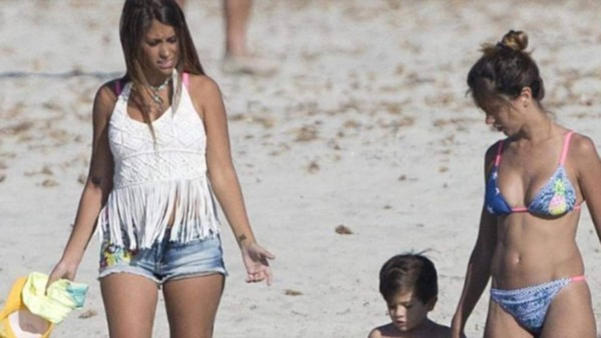 Carla Roccuzzo, la guapa Dama de Honor en la boda de Messi y Antonela