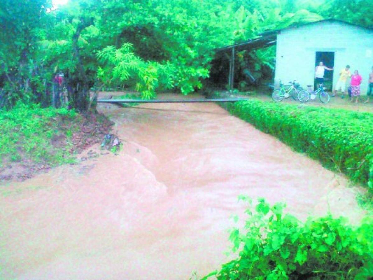 Incomunicadas varias comunidades en occidente por fuertes lluvias