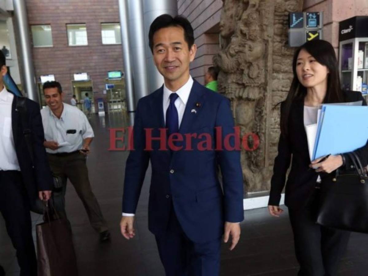 Vicecanciller de Japón llega a estrechar relaciones con Honduras y a felicitar a JOH por segundo período