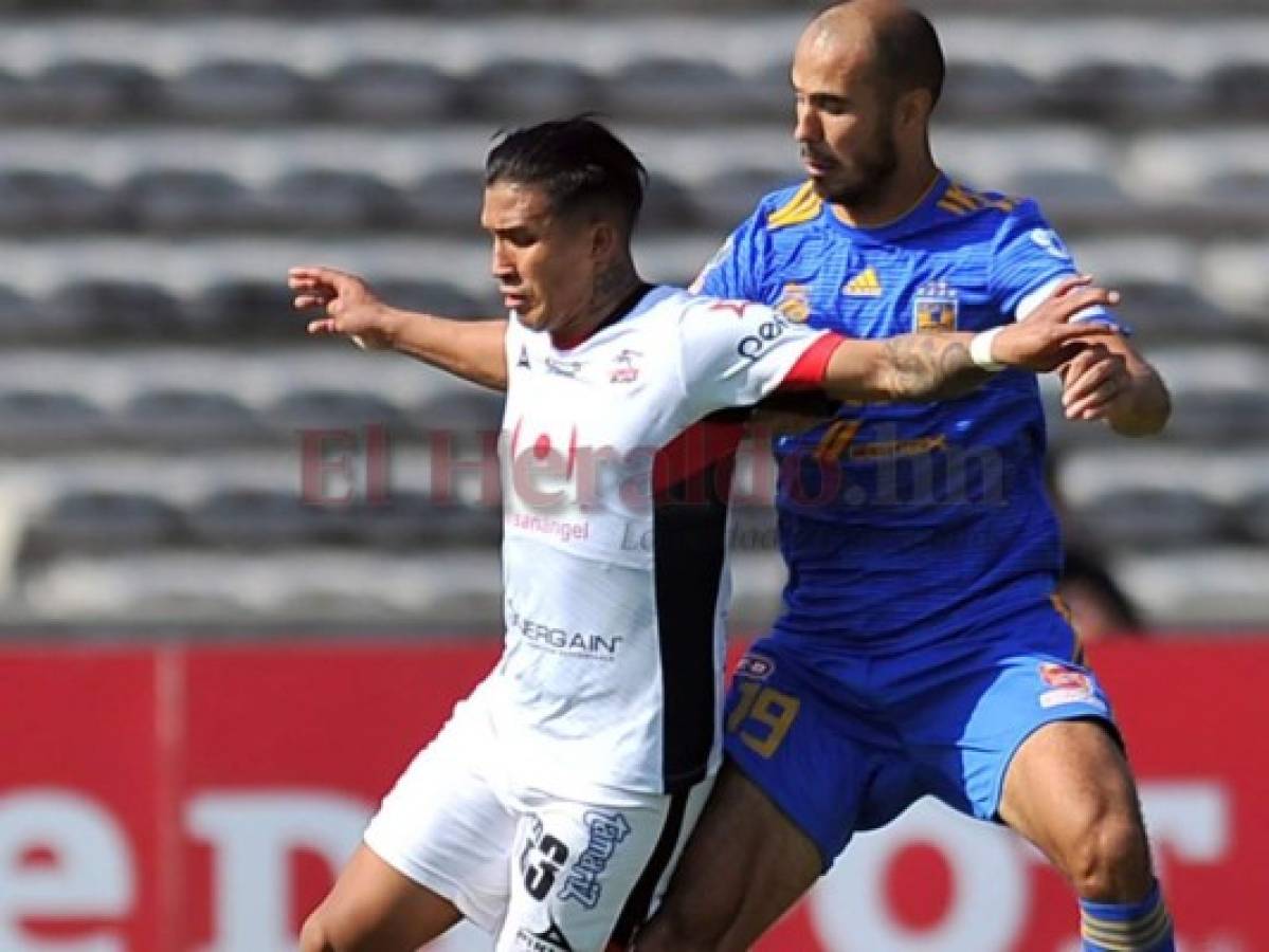 Liga MX: Tigres golean 3-0 a los Lobos BUAP del hondureño Michaell Chirinos