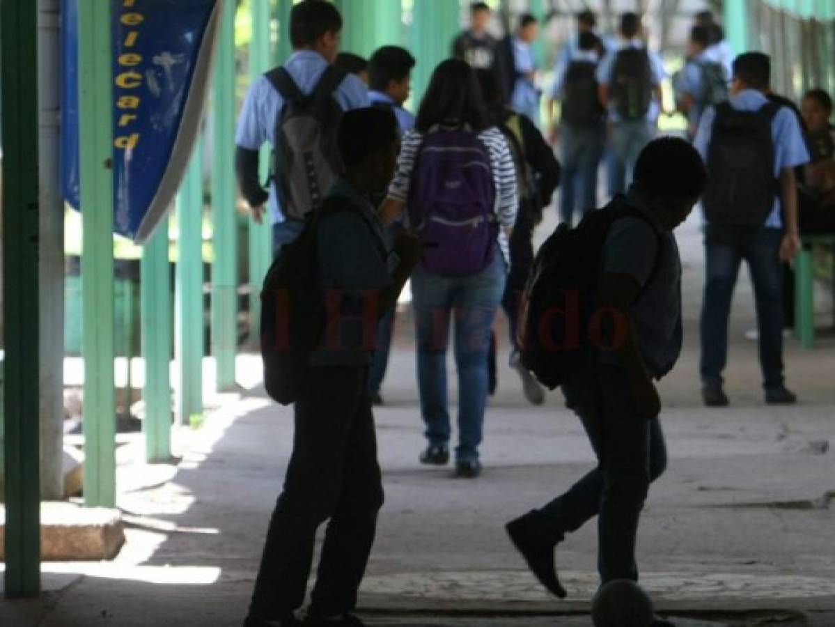 Unos 3,500 estudiantes podrían repetir su año escolar en Honduras