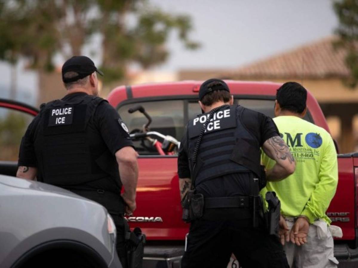 En violento operativo, ICE rompió puertas para arrestar a guatemalteco