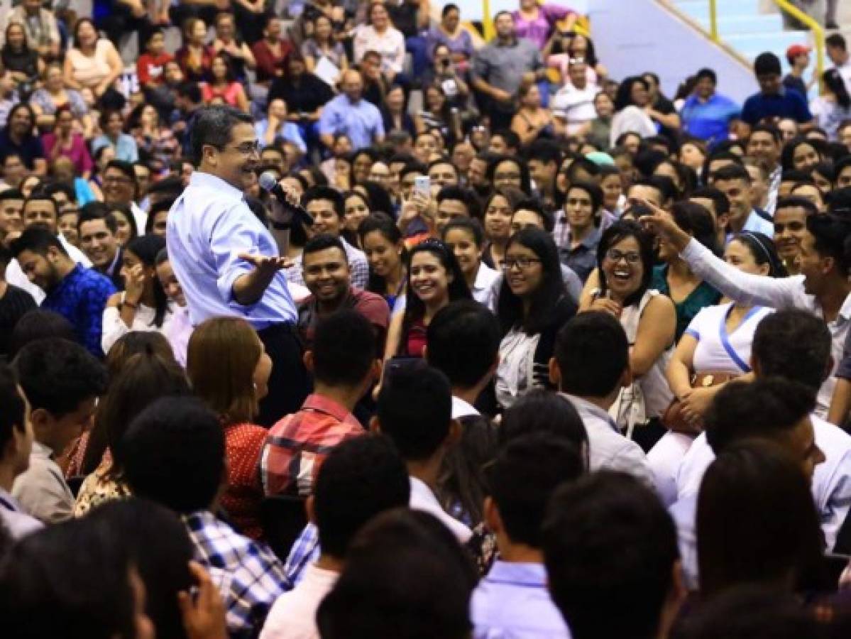 Más de 20 mil millennials estudian y emprenden con programas estatales en Honduras