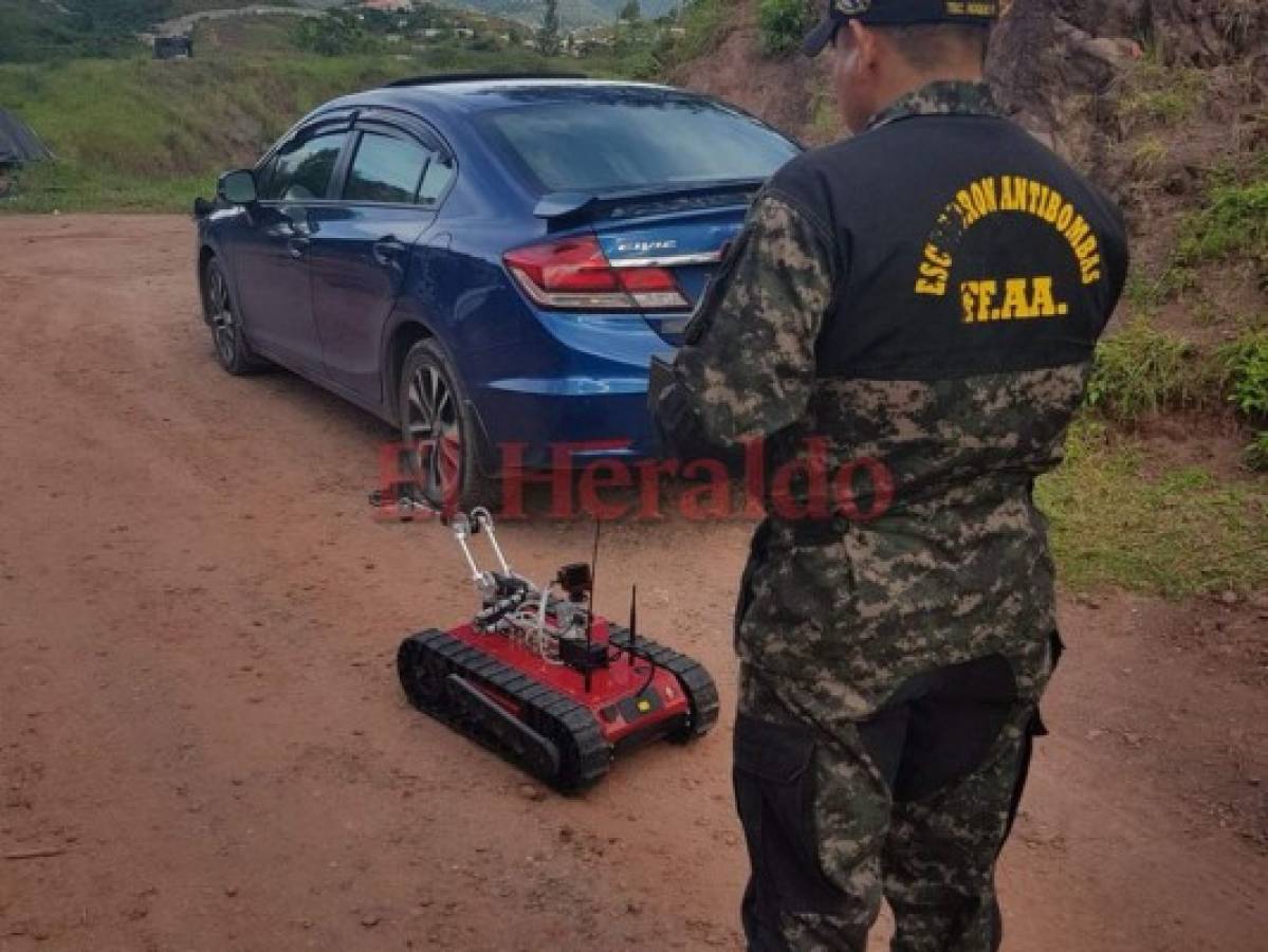 Robot antibombas de la Fuerzas Armadas está listo para entrar en acción