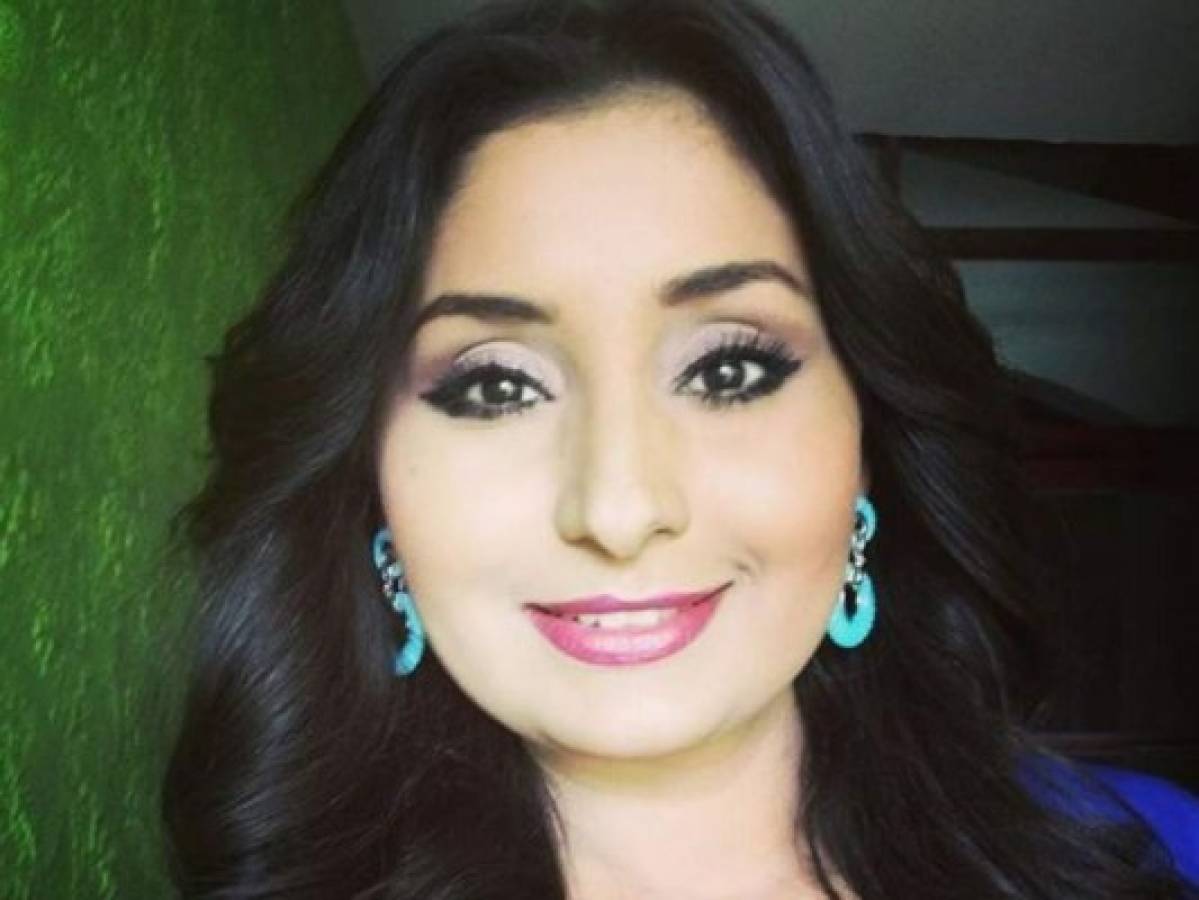 Presentadora Rina Leal se muestra sin una gota de maquillaje por primera vez